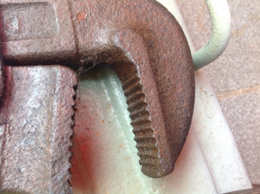 ประแจขันท่อตัวใหญ่dowidatยาว60กว่านิ้วครับ2500บาท