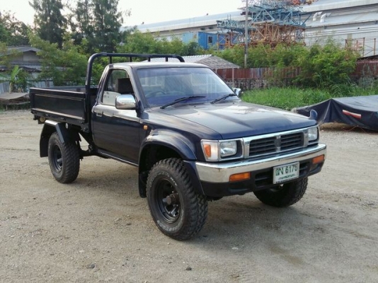 LN85 4X4  หัวเดี่ยวกะบะลอย  ไฟหน้า ไฟท้าย LED สแตนเลส เครื่อง 2L turbo D ตัวนอกแท้  ทำสีใหม่แยกชิ้นทั้งคัน ทะเบียนไม่ขาด  ทำเสร็จไม่ค่อยได้ใช้งาน