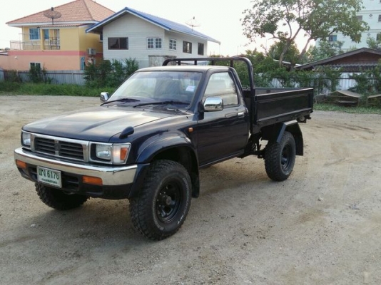 LN85 4X4  หัวเดี่ยวกะบะลอย  ไฟหน้า ไฟท้าย LED สแตนเลส เครื่อง 2L turbo D ตัวนอกแท้  ทำสีใหม่แยกชิ้นทั้งคัน ทะเบียนไม่ขาด  ทำเสร็จไม่ค่อยได้ใช้งาน