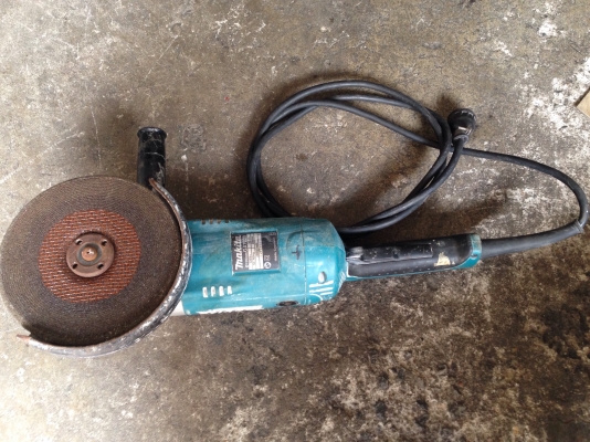 ขายหินเจียร makita GA7020 ขนาด 7" ของแท้ สภาพสวย วิ่งนิ่ม พร้อมใช้งาน