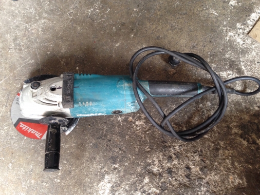 ขายหินเจียร makita GA7020 ขนาด 7" ของแท้ สภาพสวย วิ่งนิ่ม พร้อมใช้งาน