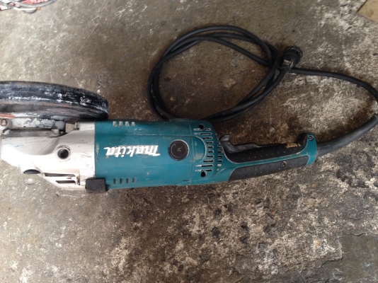 ขายหินเจียร makita GA7020 ขนาด 7" ของแท้ สภาพสวย วิ่งนิ่ม พร้อมใช้งาน