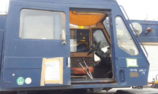 TR200M-4 # 521359 : รถเครน Tadano นำเข้าจากญี่ปุ่นค่ะ T. กุ้ง:0813062283