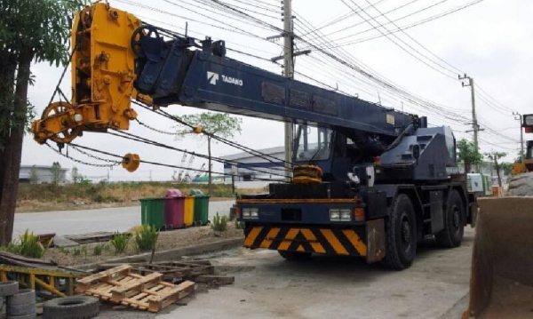 TR200M-4 # 521359 : รถเครน Tadano นำเข้าจากญี่ปุ่นค่ะ T. กุ้ง:0813062283