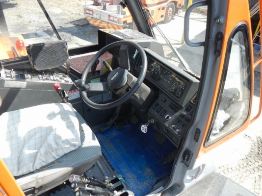 TR500M-3 2000 TR500M-3 2000