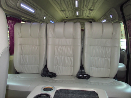 *รถตู้มือสอง* เกียร์ ออโต้แท้ออกห้าง 2.7 CNG ปี 11 ราคา 809,000 ออกรถ 100,000เท่านั้น โทรเลย 092-785-6667