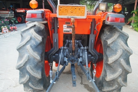 ขายรถไถKubota L4508DI (4WD) พร้อมใบมีดหน้า ขายรถไถKubota L4508DI (4WD) พร้อมใบมีดหน้า
