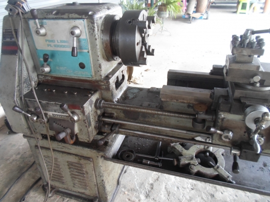 แท่นกลึง 6 ฟุต ไต้หวัน ยี่ห้อ เปียงเหลียง 3 เพลา เกียร์บล็อก พร้อมใช้งาน สภาพสวย ๆ ด่วน !!! 87,000