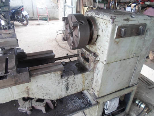 แท่นกลึง 6 ฟุต ไต้หวัน ยี่ห้อ เปียงเหลียง 3 เพลา เกียร์บล็อก พร้อมใช้งาน สภาพสวย ๆ ด่วน !!! 87,000