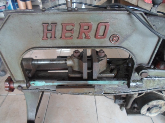 แท่นเลื่อย HERO พร้อมใช้งาน ไฟบ้าน อุปกรณ์ครบ สภาพสวย เดิม ๆ 8,500 แท่นเลื่อย HERO พร้อมใช้งาน ไฟบ้าน อุปกรณ์ครบ สภาพสวย เดิม ๆ 8,500