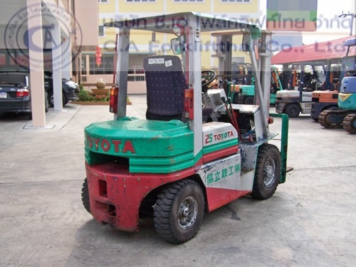 ขายรถ โฟล์คลิฟท์ TOYOTA รุ่น 5-FGL25