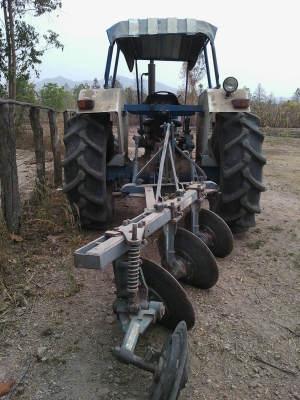 ขายรถไถฟอร์ด6610สองเพลาพร้อมใช้งานเอกสารซื้อขายราคา450000