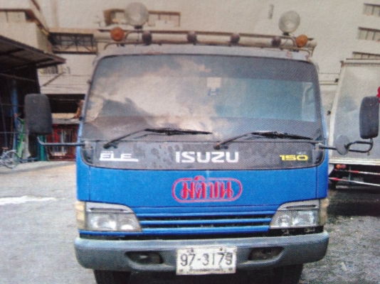 ขายรถ 6 ล้อ อีซูซุ NQR ปี 2549 เครื่อง 150 แรง ตู้ยาว 5.50 เมตร