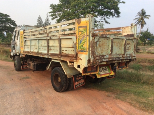 ISUZU6ล้อ ROCKYดั้ม (FRR ) ครัทชีสวยจัด เครื่อง175แรง พวงมาลัยเพาเวอ เบรคจิ๊ฟี่ ยาง 825ขอบ16 (ภาษีไม่ขาด) ขาย 475,000 บาท