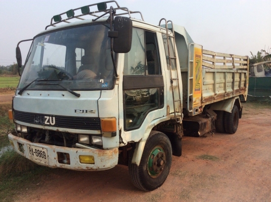 ISUZU6ล้อ ROCKYดั้ม (FRR ) ครัทชีสวยจัด เครื่อง175แรง พวงมาลัยเพาเวอ เบรคจิ๊ฟี่ ยาง 825ขอบ16 (ภาษีไม่ขาด) ขาย 475,000 บาท