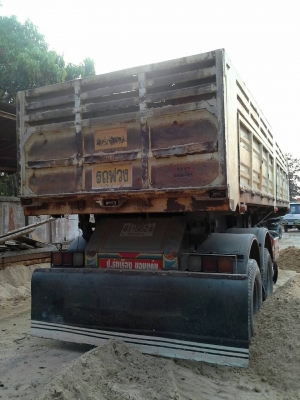 ขายหางเซมิดั้ม ป รุ่งเรื่อง 2 เพลาปี 53 ยาว 8 เมตร สวยเดิมๆสภาพพร้อมใซ้ยางดีคัสซีสวยทะเบียนเต็ม