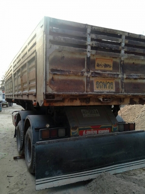 ขายหางเซมิดั้ม ป รุ่งเรื่อง 2 เพลาปี 53 ยาว 8 เมตร สวยเดิมๆสภาพพร้อมใซ้ยางดีคัสซีสวยทะเบียนเต็ม