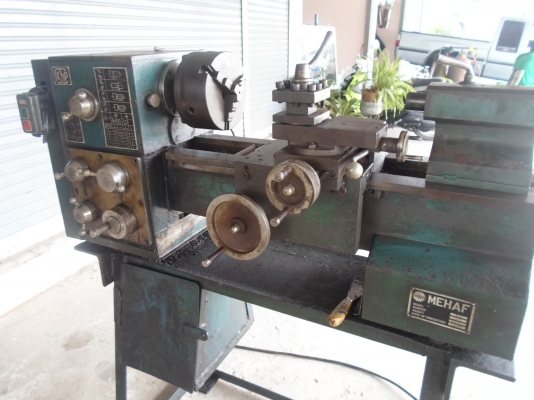 แท่นกลึง 3 ฟุต เกียร์บล็อก สภาพสวย ๆ ด่วน !!!! 38,000