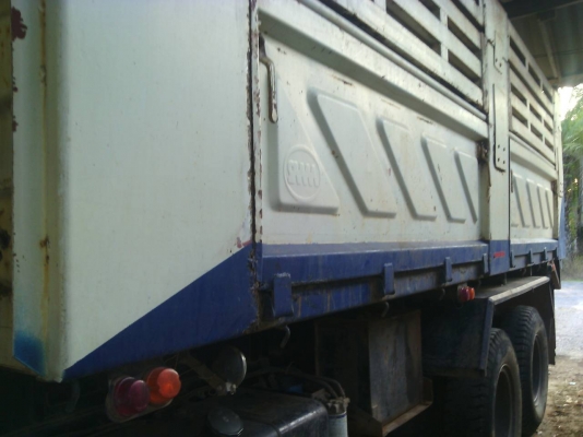 รถฮีโน่ 10 ล้อดั้ม 260 แรงม้า. ปี 49  ( ขายแม่ , ลูก. )   สนใจติดต่อ 081 - 6079515