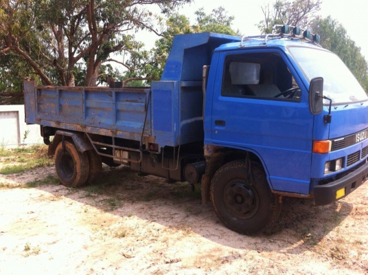 ISUZU. NPR59L