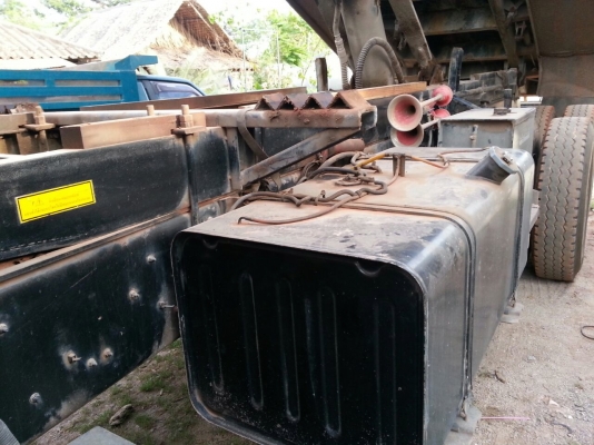 รถอีซูซุ 10 ล้อดั้ม FXZ 360 แรงม้า. ปี 52 - ปี 53.   ( ขายแม่ , ลูก. )   ( * ขายคู่. )   ( รถวิ่ง 4xx,xxx กว่า กม. - รถวิ่ง 3xx,xxx กว่า กม.  )    สนใจติดต่อ  081 - 6079515