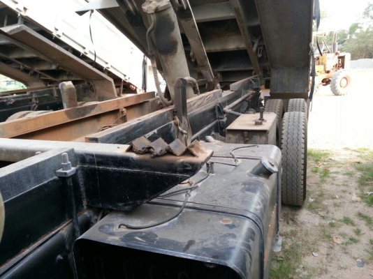 รถอีซูซุ 10 ล้อดั้ม FXZ 360 แรงม้า. ปี 52 - ปี 53.   ( ขายแม่ , ลูก. )   ( * ขายคู่. )   ( รถวิ่ง 4xx,xxx กว่า กม. - รถวิ่ง 3xx,xxx กว่า กม.  )    สนใจติดต่อ  081 - 6079515