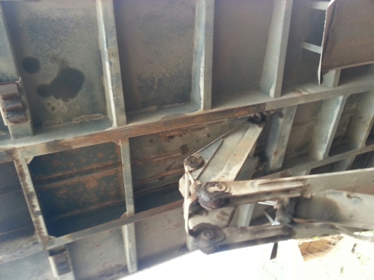 รถอีซูซุ 10 ล้อดั้ม FXZ 360 แรงม้า. ปี 52 - ปี 53.   ( ขายแม่ , ลูก. )   ( * ขายคู่. )   ( รถวิ่ง 4xx,xxx กว่า กม. - รถวิ่ง 3xx,xxx กว่า กม.  )    สนใจติดต่อ  081 - 6079515