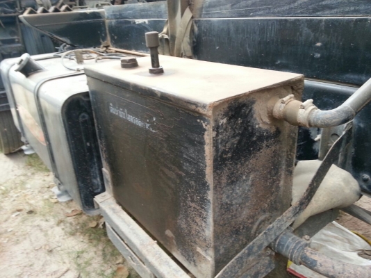 รถอีซูซุ 10 ล้อดั้ม FXZ 360 แรงม้า. ปี 52 - ปี 53.   ( ขายแม่ , ลูก. )   ( * ขายคู่. )   ( รถวิ่ง 4xx,xxx กว่า กม. - รถวิ่ง 3xx,xxx กว่า กม.  )    สนใจติดต่อ  081 - 6079515