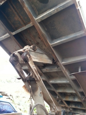 รถอีซูซุ 10 ล้อดั้ม FXZ 360 แรงม้า. ปี 52 - ปี 53.   ( ขายแม่ , ลูก. )   ( * ขายคู่. )   ( รถวิ่ง 4xx,xxx กว่า กม. - รถวิ่ง 3xx,xxx กว่า กม.  )    สนใจติดต่อ  081 - 6079515