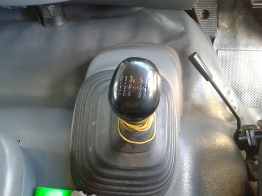 รถอีซูซุ 10 ล้อดั้ม FXZ 360 แรงม้า. ปี 52 - ปี 53.   ( ขายแม่ , ลูก. )   ( * ขายคู่. )   ( รถวิ่ง 4xx,xxx กว่า กม. - รถวิ่ง 3xx,xxx กว่า กม.  )    สนใจติดต่อ  081 - 6079515