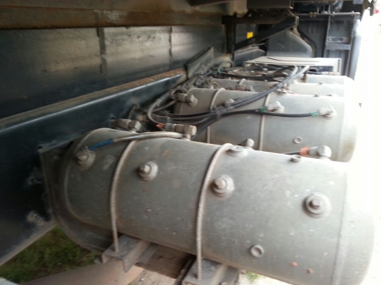 รถอีซูซุ 10 ล้อดั้ม FXZ 360 แรงม้า. ปี 52 - ปี 53.   ( ขายแม่ , ลูก. )   ( * ขายคู่. )   ( รถวิ่ง 4xx,xxx กว่า กม. - รถวิ่ง 3xx,xxx กว่า กม.  )    สนใจติดต่อ  081 - 6079515