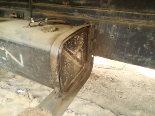 ขาย10ล้อพื้นเรียบเพลาเดียวและสองเพลาบางคัน 10คัน