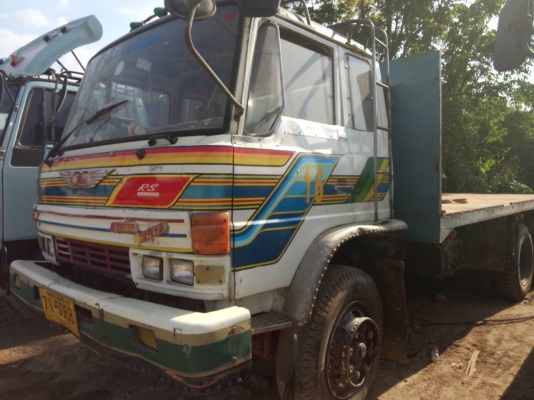 ขาย10ล้อพื้นเรียบเพลาเดียวและสองเพลาบางคัน 10คัน