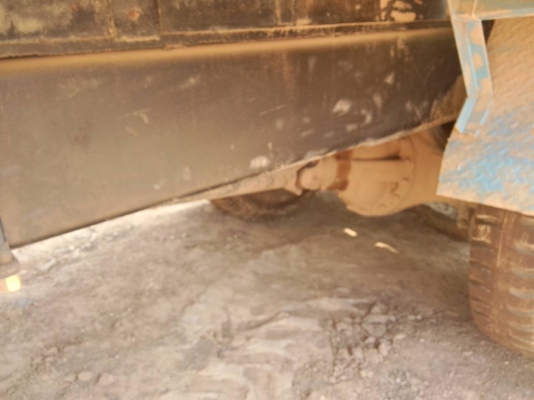 ขาย10ล้อพื้นเรียบเพลาเดียวและสองเพลาบางคัน 10คัน