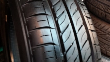 ขายยาง165/65/14 ยาง DUNLOP ENASAVE EC300 ปี12 ( 4เส้น ) ขายยาง165/65/14 ยาง DUNLOP ENASAVE EC300 ปี12 ( 4เส้น )