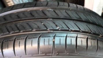 ขายยาง165/65/14 ยาง DUNLOP ENASAVE EC300 ปี12 ( 4เส้น ) ขายยาง165/65/14 ยาง DUNLOP ENASAVE EC300 ปี12 ( 4เส้น )