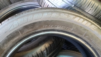 ขายยาง185/60/15 ยาง BRIDGESTONE PONANZA RE080 ปี 13 ( 1คู่ ) ขายยาง185/60/15 ยาง BRIDGESTONE PONANZA RE080 ปี 13 ( 1คู่ )
