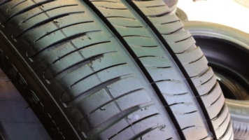 ขายยาง185/55/15 ยางMICHELIN ENEREY XM2 ปี 13 (1ชุด ) ขายยาง185/55/15 ยางMICHELIN ENEREY XM2 ปี 13 (1ชุด )