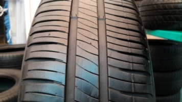 ขายยาง185/60/15 ยางMICHELIN  ENEREY  XM2  ปี 14 (1ชุด )