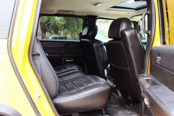 HAMMER H2 รถเช็คศูนย์วัฒนาตลอด h2 ราคาh3 มีไม่กี่คันในไทย เครื่องใหญ่ 6000 cc.ขับสนุกลุยได้ทุกที่ ราคาพิเศษ 3,990,000  สนใจติดต่อ  085-203-6666 081-508-0500 Line ID : aum.extream Ig : extream_rama2 Fb : Extream motor sport  Web : www.emscar.com  เราไม่ได้