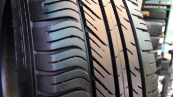 ขายยาง175/65/15 ยางMICHELIN  ENEREY  XM1  ปี 12 (1ชุด )