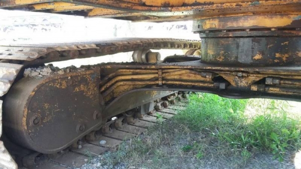 KOMATSU pc60-3ติดหัวเบเกอร์เจาะพร้อมบุ้งกี้ราคา425,000ยากขายด่วน370,000 KOMATSU pc60-3ติดหัวเบเกอร์เจาะพร้อมบุ้งกี้ราคา425,000ยากขายด่วน370,000