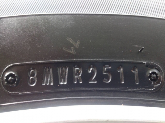 ขายแม็ก โตโยต้า ไทเกอร์ 5รูขอบ15 พร้อมยางDUNLOP 205/65R15 ยางปี11 ดอกยางนิ่มลึกเท่ากันไม่แตกลายไม่ร้าวไม่กินข้างใช้งานน้อยสวยๆ จำนวน 1 ชุด ขายแม็ก โตโยต้า ไทเกอร์ 5รูขอบ15 พร้อมยางDUNLOP 205/65R15 ยางปี11 ดอกยางนิ่มลึกเท่ากันไม่แตกลายไม่ร้าวไม่กินข้างใช้งานน้อยสวยๆ จำนวน 1 ชุด