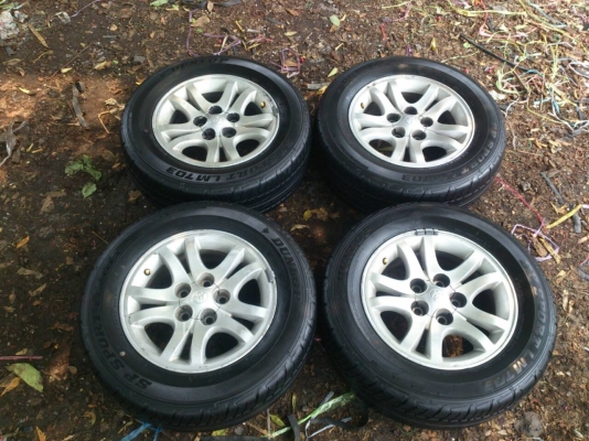 ขายแม็ก โตโยต้า ไทเกอร์ 5รูขอบ15 พร้อมยางDUNLOP 205/65R15 ยางปี11 ดอกยางนิ่มลึกเท่ากันไม่แตกลายไม่ร้าวไม่กินข้างใช้งานน้อยสวยๆ จำนวน 1 ชุด ขายแม็ก โตโยต้า ไทเกอร์ 5รูขอบ15 พร้อมยางDUNLOP 205/65R15 ยางปี11 ดอกยางนิ่มลึกเท่ากันไม่แตกลายไม่ร้าวไม่กินข้างใช้งานน้อยสวยๆ จำนวน 1 ชุด