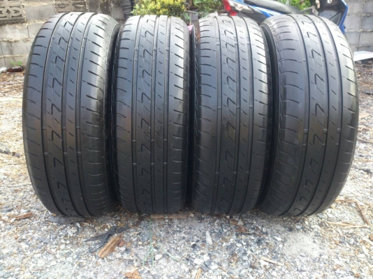 ขายยาง 215/60R16 Bridgestone Ecopia EP200 ยางสัปดาห์ที่47ปี13 ดอกยางเต็มนิ่มลึกสดเท่ากันไม่แตกลายไม่ร้าวไม่กินข้าง สวยๆ จำนวน 1 ชุด ขายยาง 215/60R16 Bridgestone Ecopia EP200 ยางสัปดาห์ที่47ปี13 ดอกยางเต็มนิ่มลึกสดเท่ากันไม่แตกลายไม่ร้าวไม่กินข้าง สวยๆ จำนวน 1 ชุด