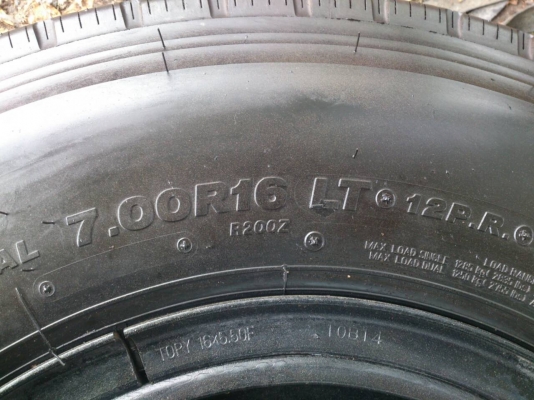 ขายยางถอดป้ายแดง 700R16 พร้อมกะทะเหล็ก 6 รูขอบ16 ยางบริดสโตน 700R16 ยางสัปดาห์ที่48ปี14 ตุ่มหน้ายางสีอยู่ครบใหม่ๆ จำนวน 5 เส้น ขายยางถอดป้ายแดง 700R16 พร้อมกะทะเหล็ก 6 รูขอบ16 ยางบริดสโตน 700R16 ยางสัปดาห์ที่48ปี14 ตุ่มหน้ายางสีอยู่ครบใหม่ๆ จำนวน 5 เส้น