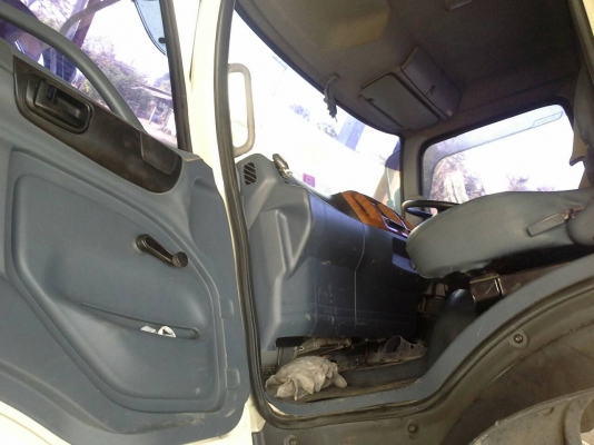 ขายหกล้อ HiNo-FC150ปี49 ช่วงยาว6เมตร สภาพดีสวยพร้อมใช้งาน เล่มทะเบียน พร้อมโอน