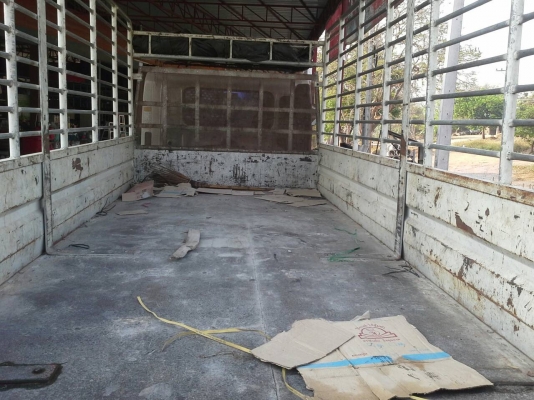 ขายหกล้อ HiNo-FC150ปี49 ช่วงยาว6เมตร สภาพดีสวยพร้อมใช้งาน เล่มทะเบียน พร้อมโอน