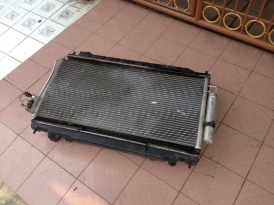 หม้อน้ำ NISSAN TEANA ติดพัดลมเเผงเเอร์ของเก่าญี่ปุ่นสภาพตามรูปครับ