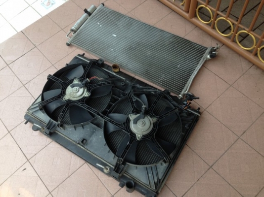 หม้อน้ำ NISSAN TEANA ติดพัดลมเเผงเเอร์ของเก่าญี่ปุ่นสภาพตามรูปครับ